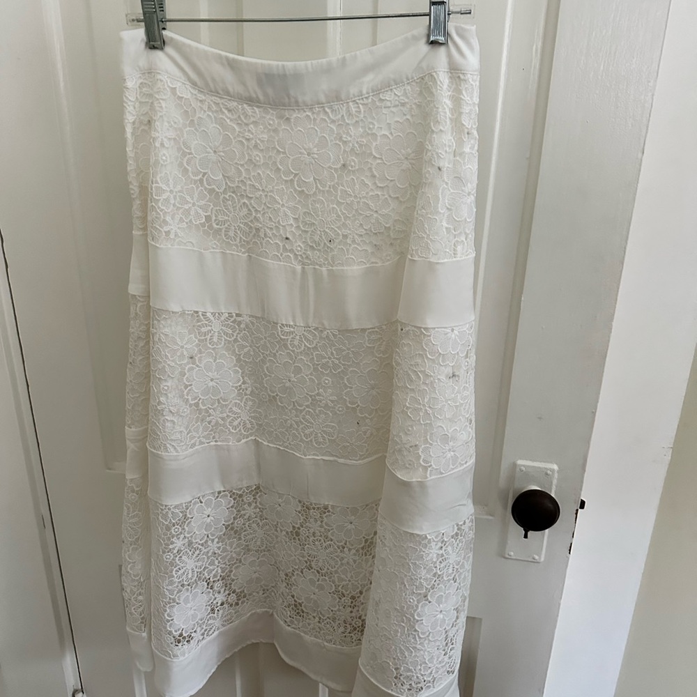 Jaus Addison Two Piece Set - Picture 2 of 7